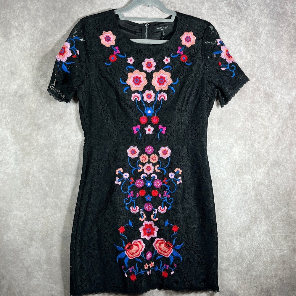 Romeo & Juliet Mini Dress Womens Medium Black Lace Floral Embroidered Artsy NEW